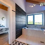 Llanes Jardin Y Piscina Privada - La Raizona *