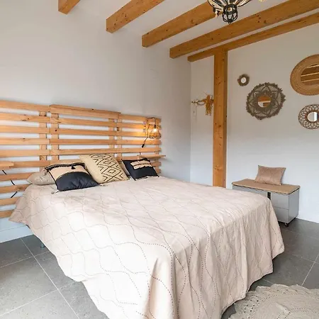 Holiday home Llanes Jardin Y Piscina Privada - La Raizona