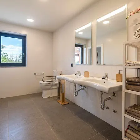 Llanes Jardin Y Piscina Privada - La Raizona Holiday home Pancar