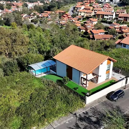 Feriehus Llanes Jardin Y Piscina Privada - La Raizona